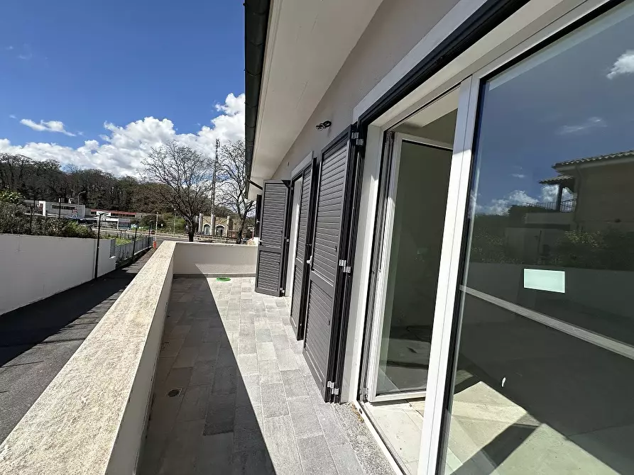 Immagine 3 di Terratetto in vendita  in Via DEI PLATANI, 00 a Manziana