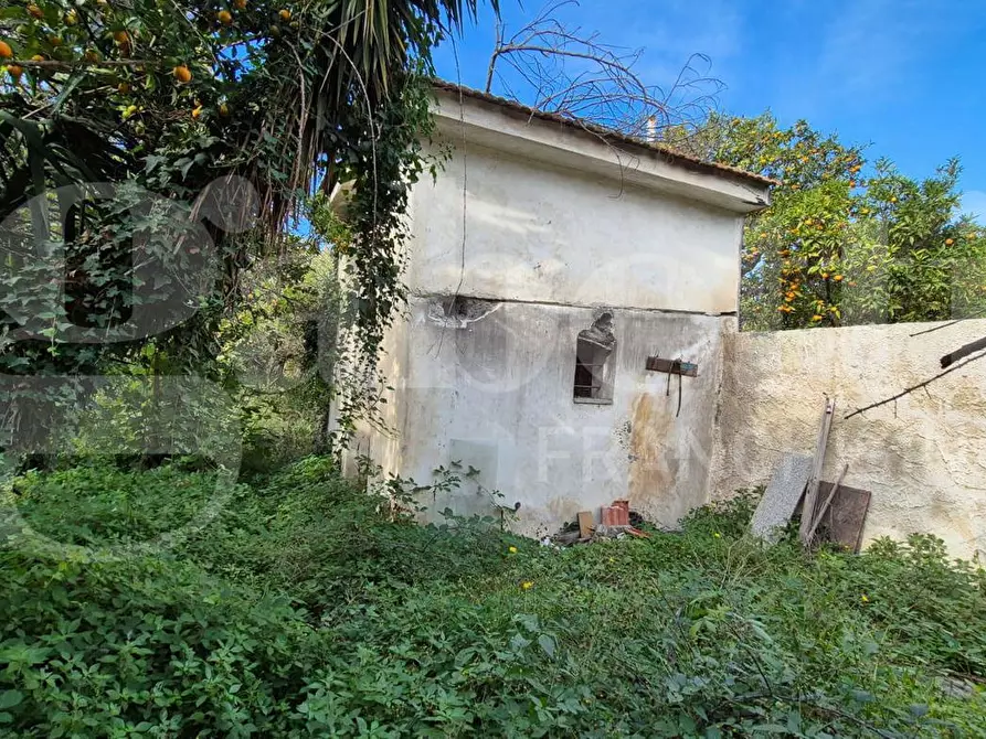 Immagine 5 di Palazzo in vendita  in Via L. Giordano, 38 a Boscotrecase