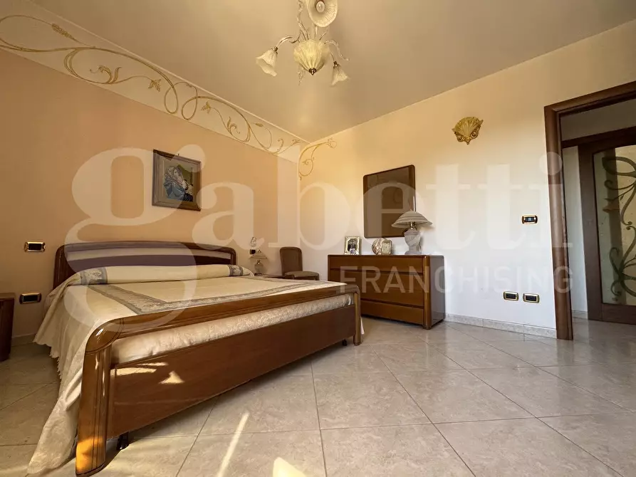 Immagine 30 di Villa in vendita  in Via San Gregorio Armeno, 42 a Nardo'