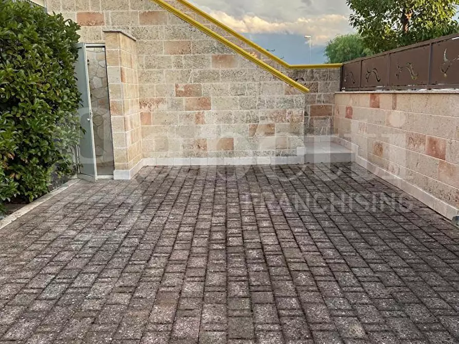 Immagine 46 di Villa in vendita  in Via Lisbona a Carovigno