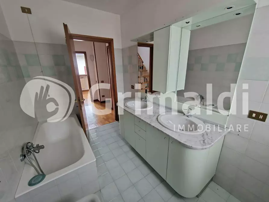 Immagine 15 di Villetta a schiera in vendita  in Via Madre Cabrini, 81 a Sant'angelo Lodigiano