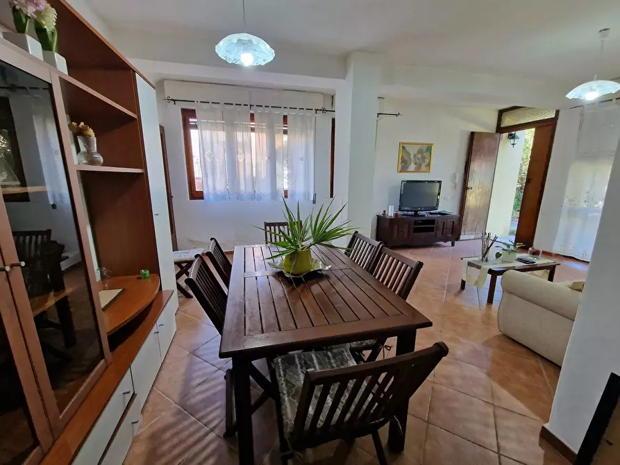 Immagine 1 di Appartamento in vendita  in LocalitÃ  Frutti D'Oro via dei LillÃ , 61 a Capoterra