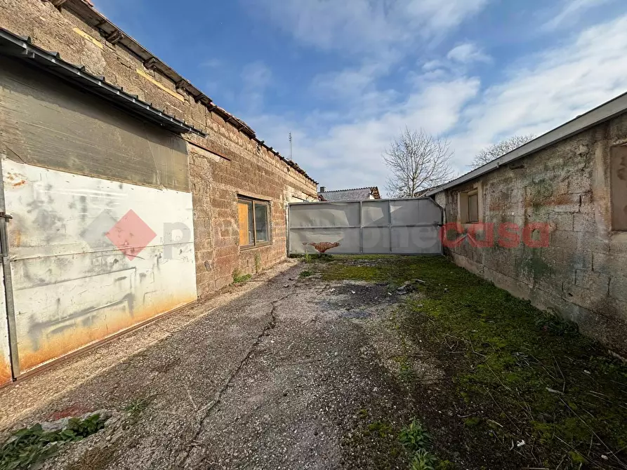 Immagine 5 di Capannone industriale in affitto  in Via Capannaccio, 1 a Anagni