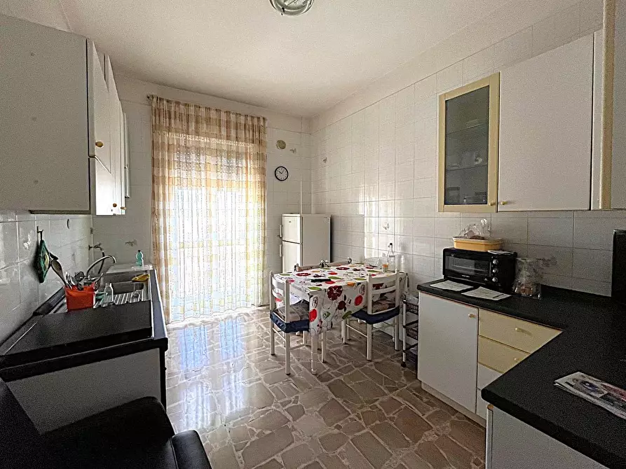 Immagine 3 di Appartamento in vendita  in Via CHECCHIA RISPOLI a San Severo