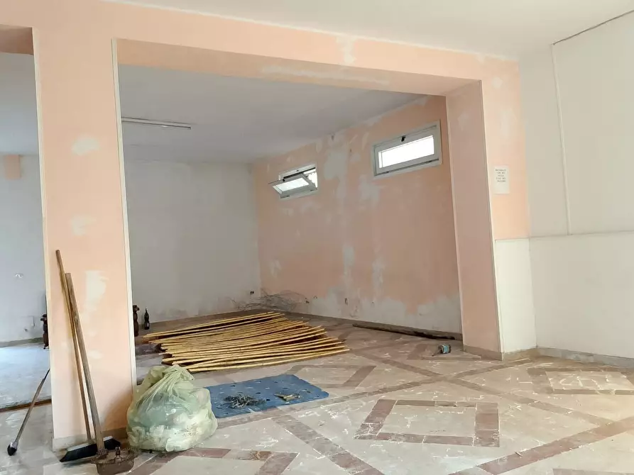 Immagine 50 di Casa indipendente in vendita  in Via Trento a Mondragone