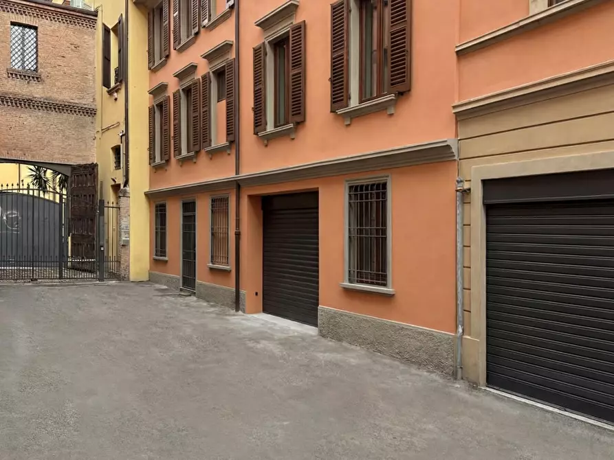 Immagine 7 di Appartamento in vendita  in Vicolo Carega, 3 a Bologna
