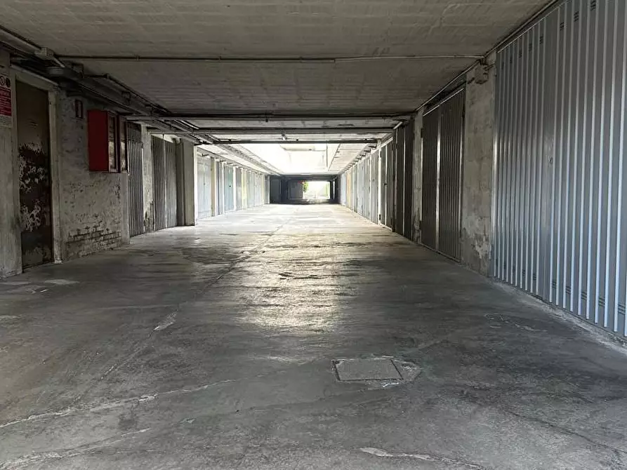 Immagine 7 di Box auto in vendita  in Via Paganino Bonafede, 32c a Bologna