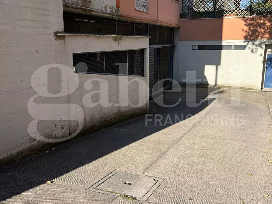 Immagine 29 di Appartamento in vendita  in Via Gauguin a Roma