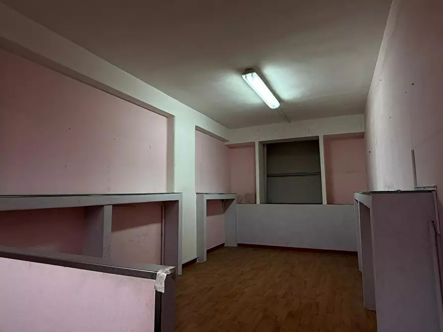 Immagine 15 di Box auto in vendita  in Via San Giorgio Vecchio, 105 a San Giorgio A Cremano