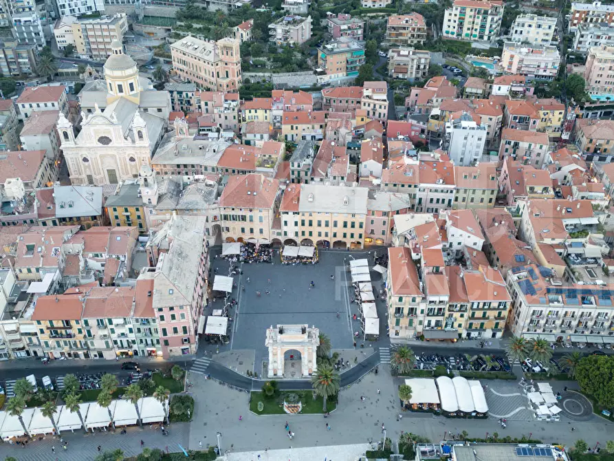 Immagine 13 di Appartamento in vendita  in Via Dante a Finale Ligure