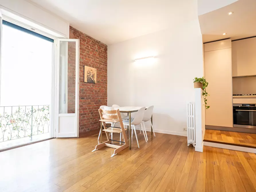 Immagine 2 di Appartamento in vendita  in Via COSTANZA a Milano