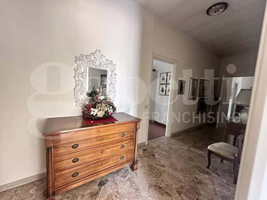 Immagine 4 di Appartamento in vendita  in Corso xxv aprile, 1 a Erba