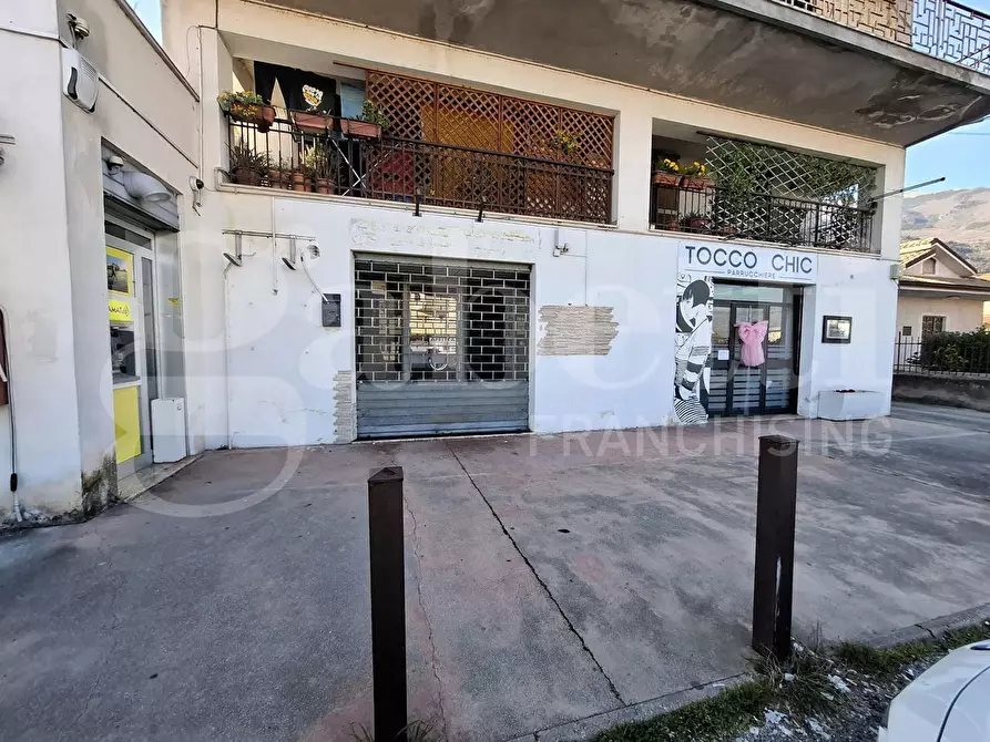 Immagine 4 di Negozio in affitto  in Via Croce Branca, snc a Sora
