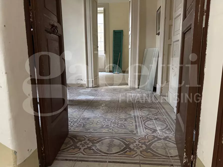 Immagine 2 di Appartamento in vendita  in Via Corte dei Guarini, 11 a Lecce