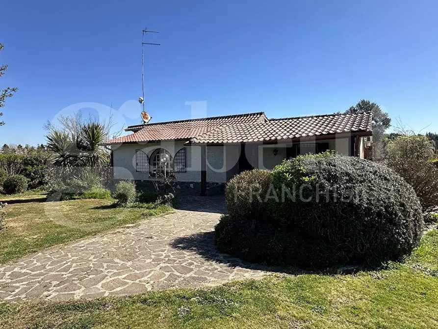 Immagine 7 di Villa in vendita  in Via FONTE CAPOCCIA, 00 a Bassano Romano