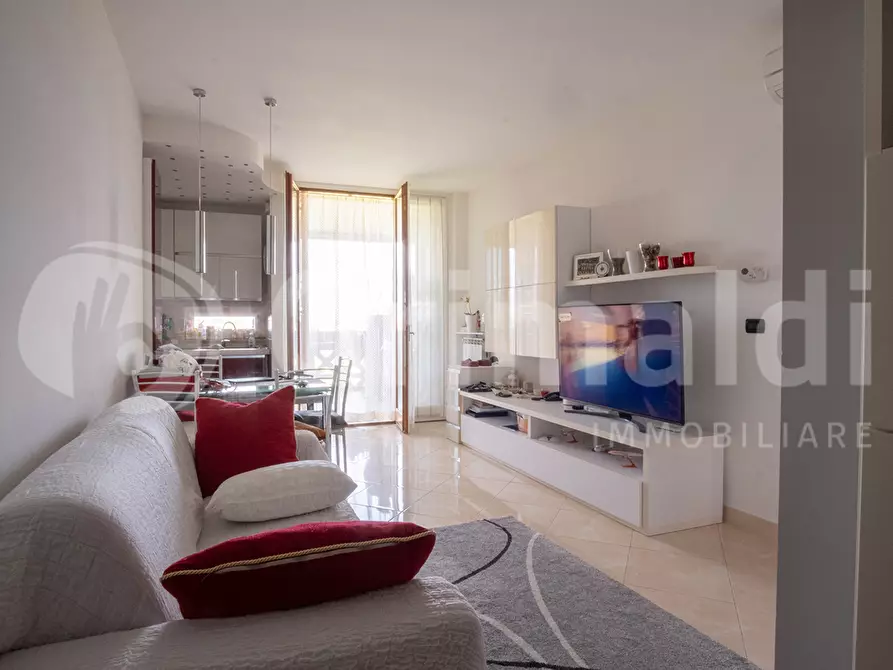 Immagine 2 di Appartamento in vendita  in Via Roberto Ago, 50D a Roma