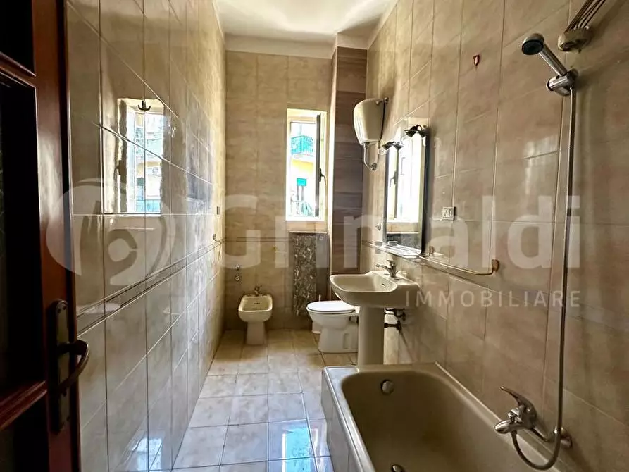 Immagine 29 di Appartamento in vendita  in Via rodi, 4 a Napoli