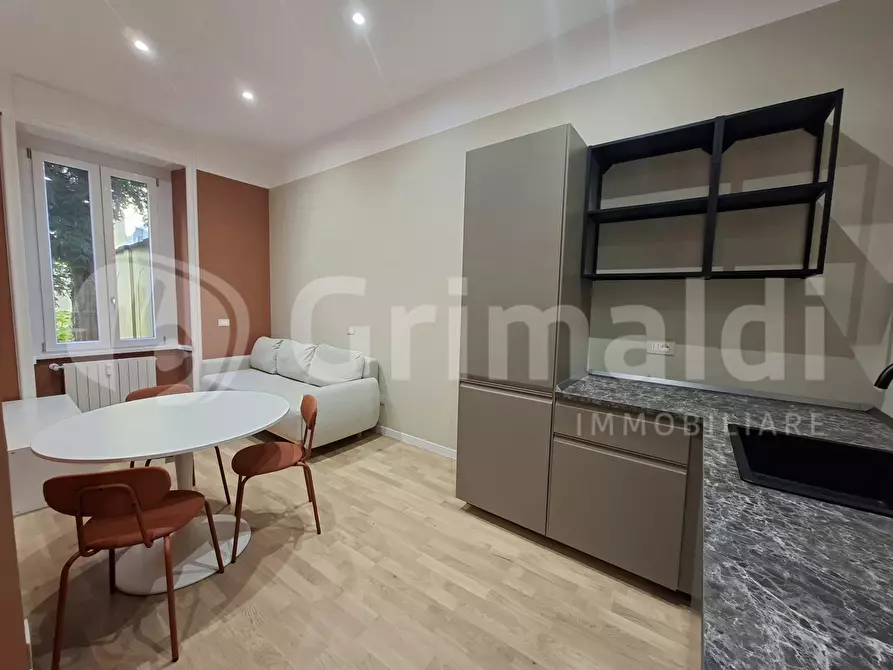 Immagine 1 di Appartamento in affitto  in Via Andrea Solari, 13 a Milano