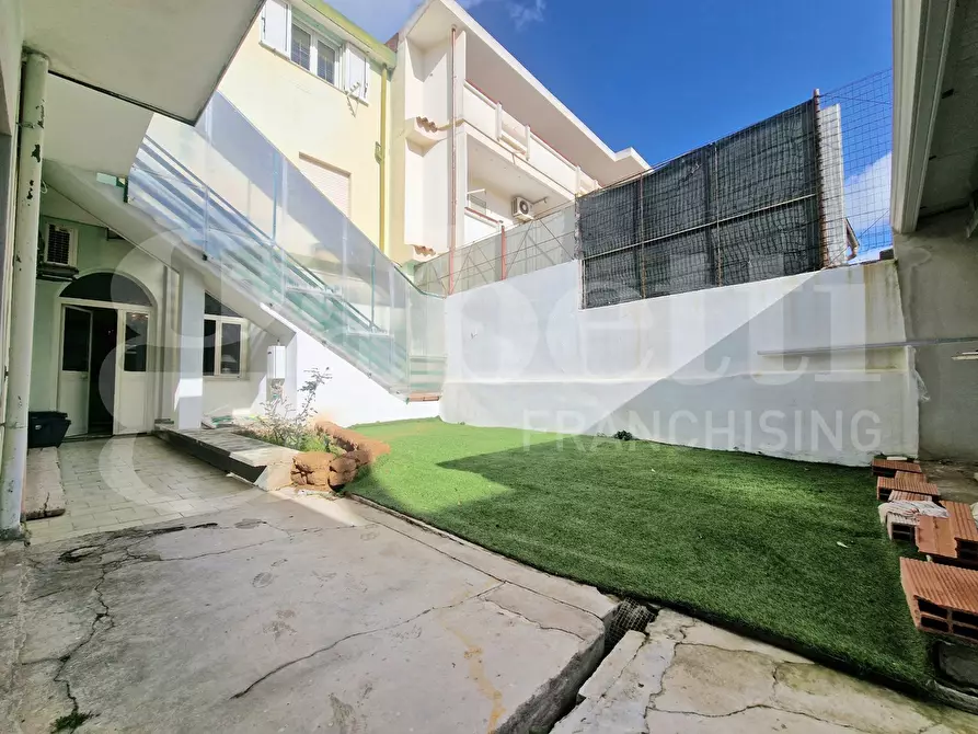 Immagine 32 di Appartamento in vendita  in Via cremona, 15 a Sestu