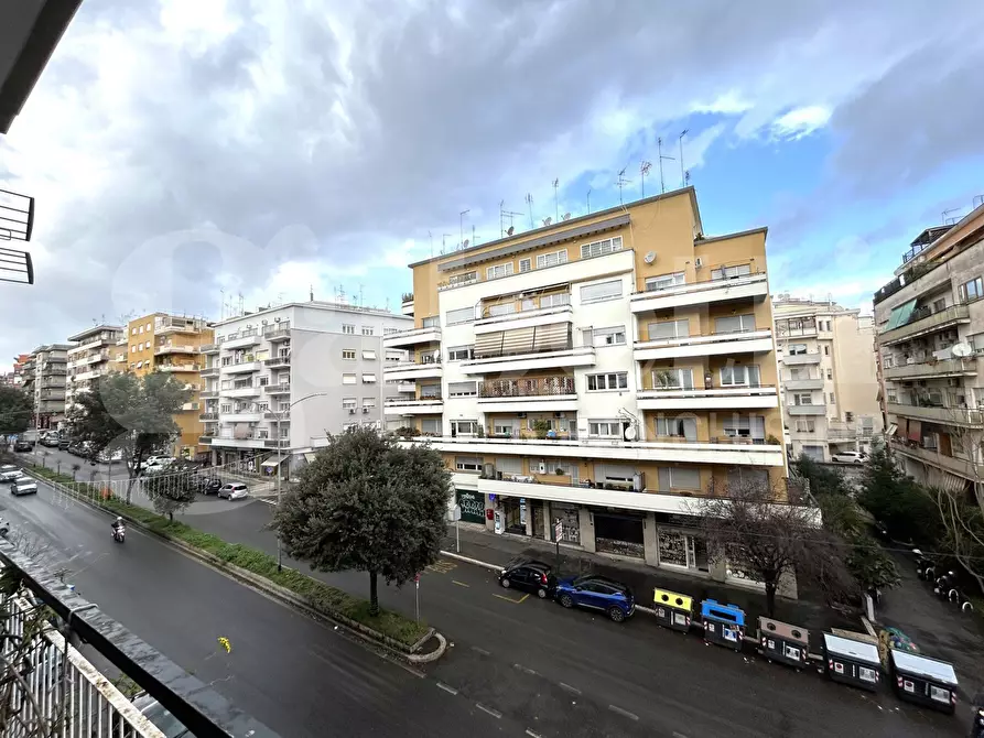 Immagine 16 di Appartamento in vendita  in Via Baldo degli Ubaldi, 112 a Roma