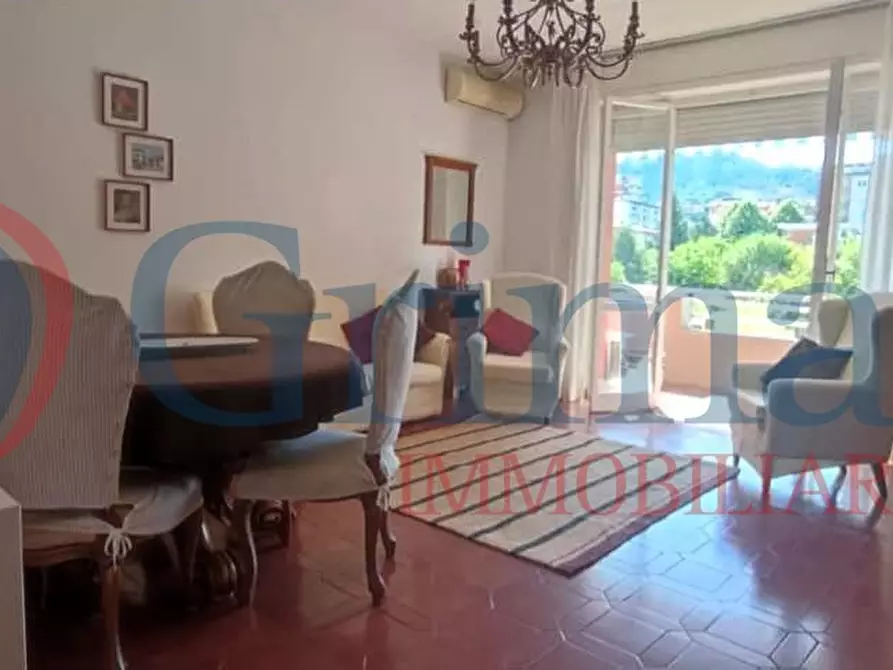 Immagine 1 di Appartamento in vendita  in Via BENEDETTO CROCE, 6 a Massa