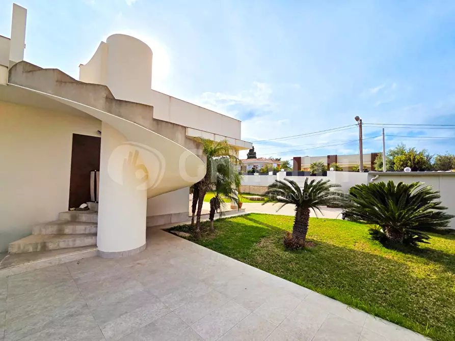 Immagine 4 di Villa in vendita  in Via C. di Lorenzo Borgia a Noto