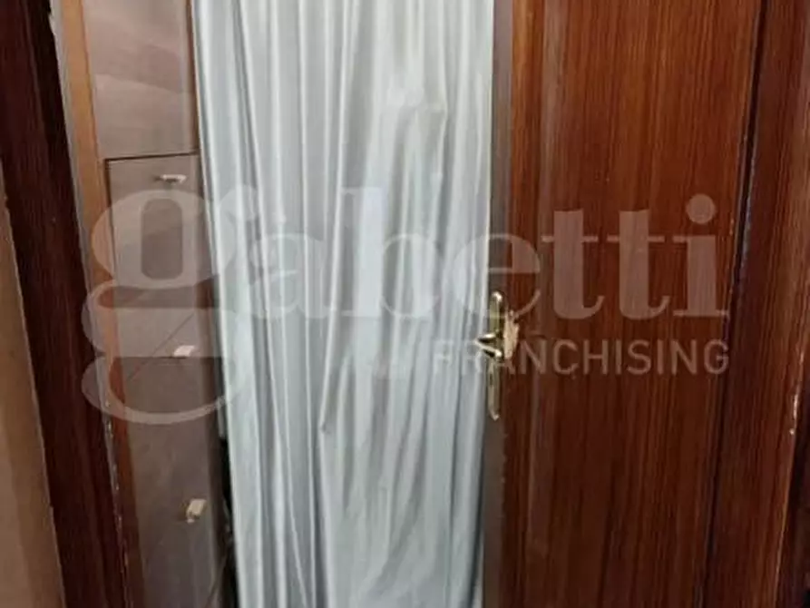 Immagine 20 di Appartamento in vendita  in Via Felice Tarantini a Trani