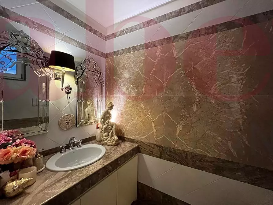 Immagine 13 di Appartamento in vendita  in Via monopoli, 14 a Brindisi