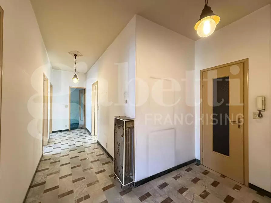 Immagine 3 di Appartamento in vendita  in Via Sestriere a Torino