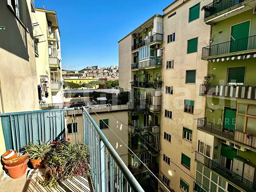 Immagine 32 di Appartamento in vendita  in Via rodi, 4 a Napoli