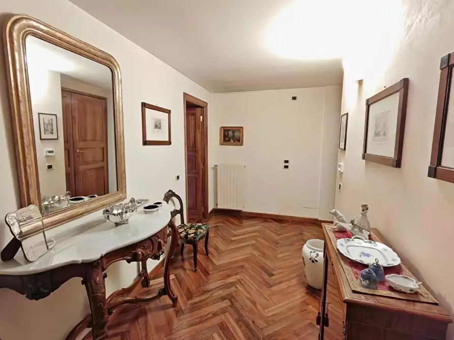 Immagine 6 di Appartamento in vendita  in Piazza della LibertÃ , 6 a Trani