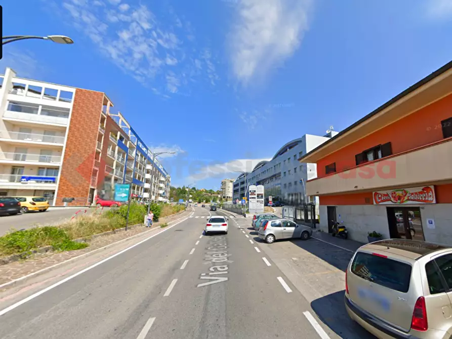 Immagine 7 di Negozio in vendita  in Via Del Gallitello, SNC a Potenza