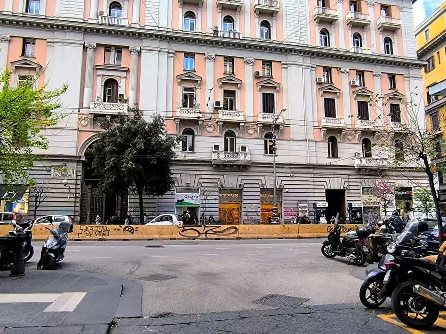 Immagine 4 di Appartamento in vendita  in Via Lanzieri a Napoli