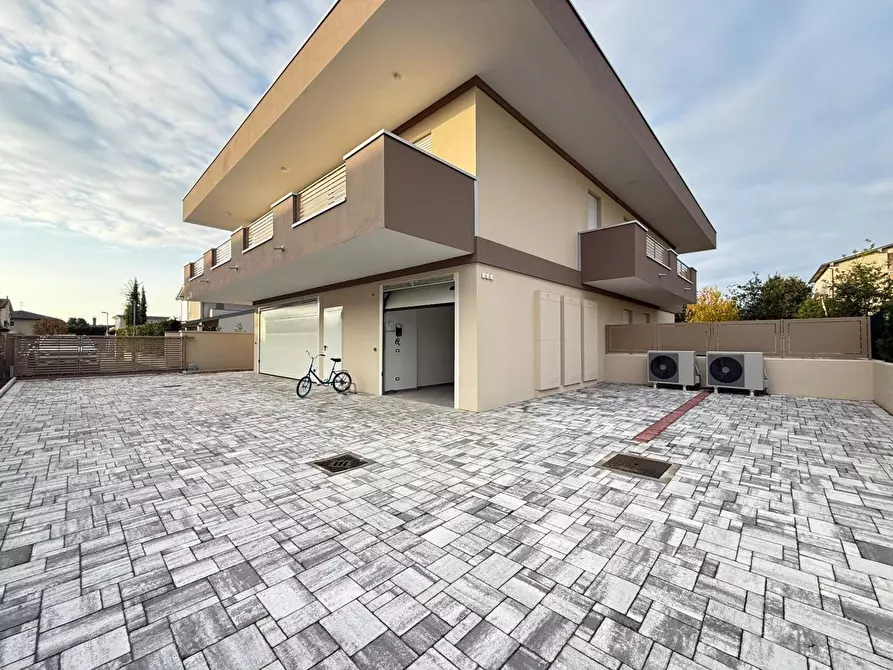 Immagine 7 di Appartamento in vendita  in Via ALDO MORO, 1 a Castelcovati