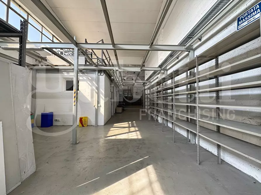 Immagine 12 di Capannone industriale in vendita  in Via Nino Bixio a Vinovo