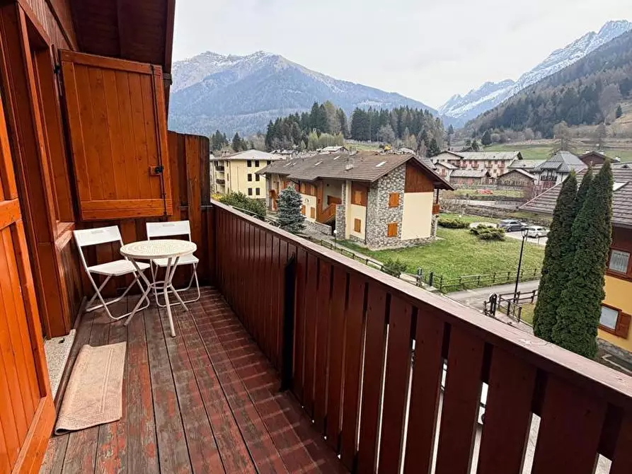 Immagine 30 di Appartamento in vendita  in Via ROMA, 42 B a Ponte Di Legno