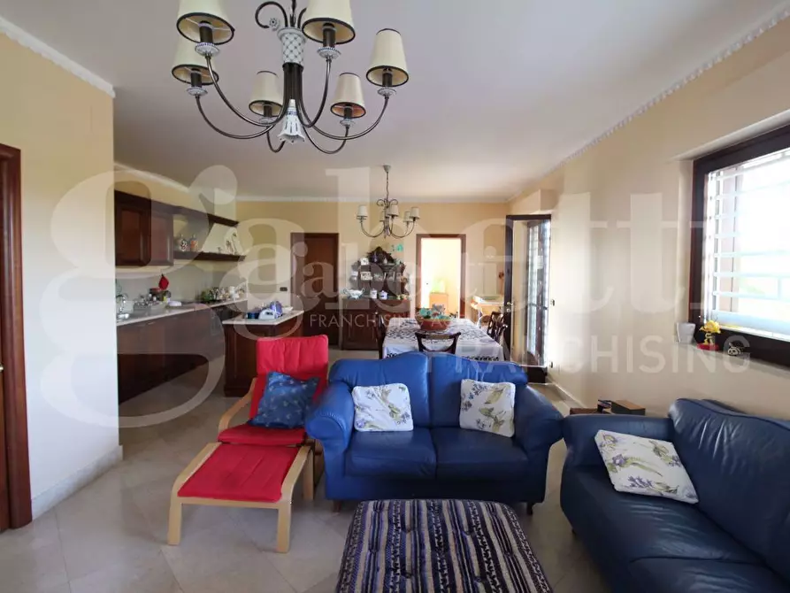 Immagine 10 di Villa in vendita  in Via Martiri di Palermo a Trani