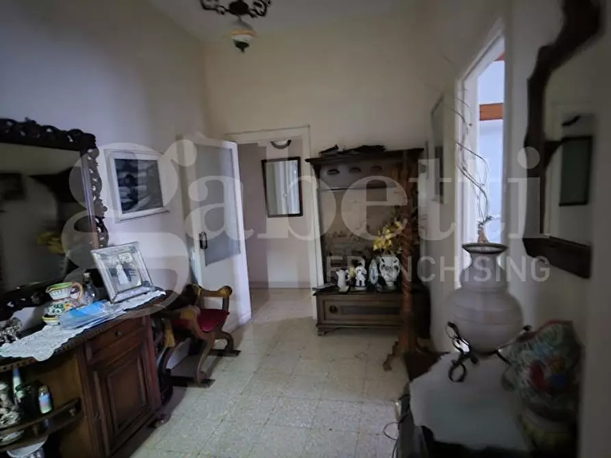 Immagine 3 di Appartamento in vendita  in Via De Simone, 27 a Torre Annunziata