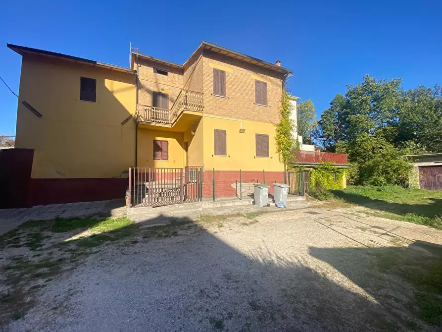 Casa trifamiliare in vendita in Via BASTIOLA, 1 a Bastia Umbra
