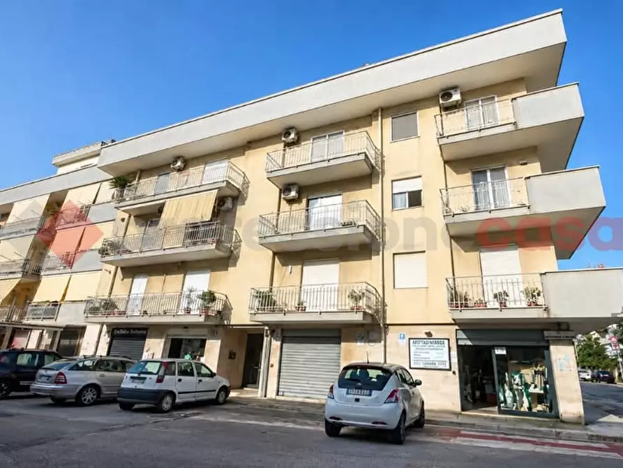 Immagine 15 di Appartamento in vendita  in Via SCALIMOLI, 00 a Castellana Grotte