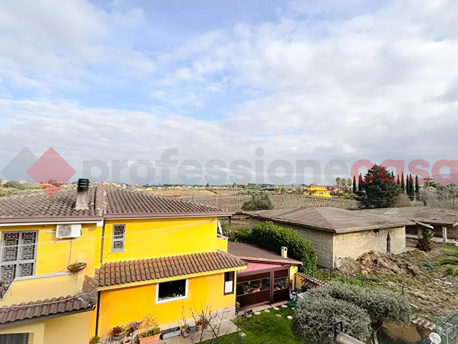 Immagine 13 di Appartamento in vendita  in Via Grumo Appula, 9 a Roma