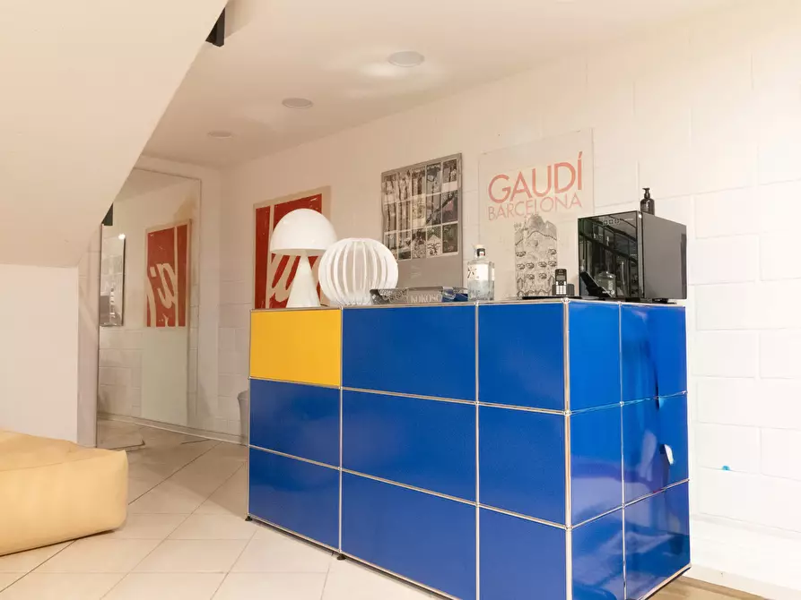 Immagine 20 di Negozio in vendita  in Via della Pietra, 10/A a Bologna