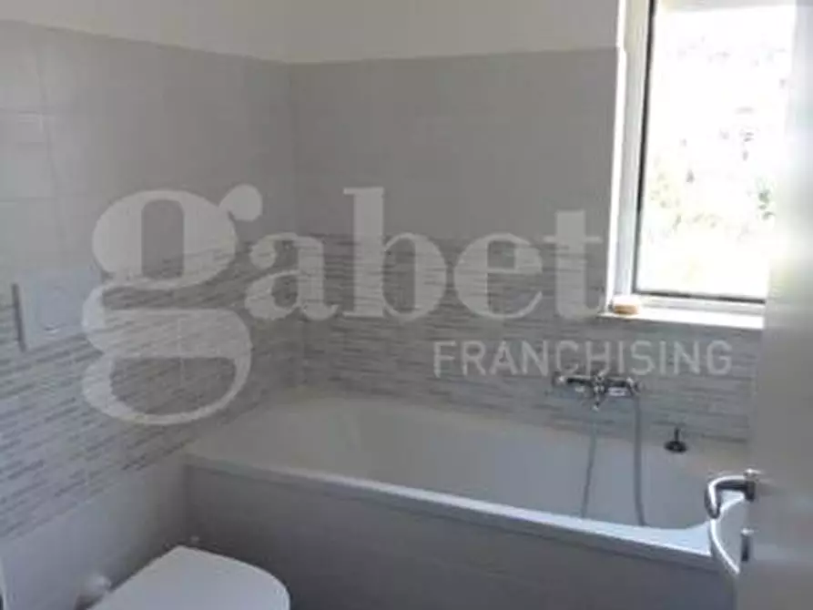 Immagine 10 di Appartamento in vendita  in Via Scalepicchio, snc a Teramo
