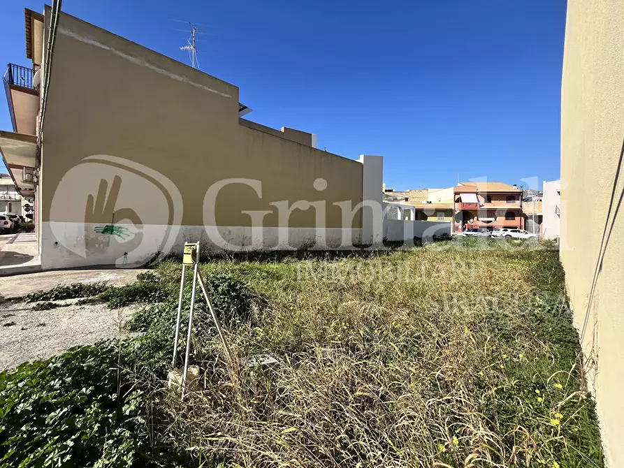 Immagine 2 di Terreno residenziale in vendita  in Via Ninni CassarÃ , 0 a Avola