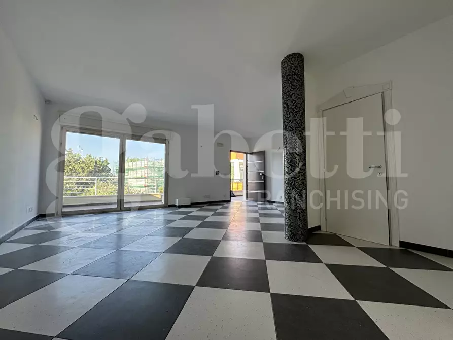 Immagine 3 di Appartamento in vendita  in Viale Giuseppe Grassi, 140 a Lecce