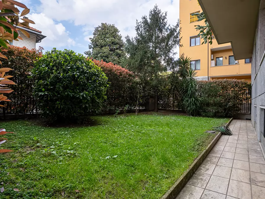 Immagine 13 di Appartamento in affitto  in Via VETTA D'ITALIA, 3 a Milano