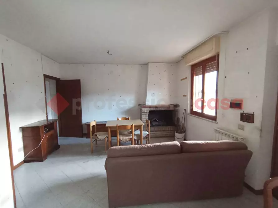 Immagine 2 di Appartamento in affitto  in Via SP471 a Sant'anatolia Di Narco