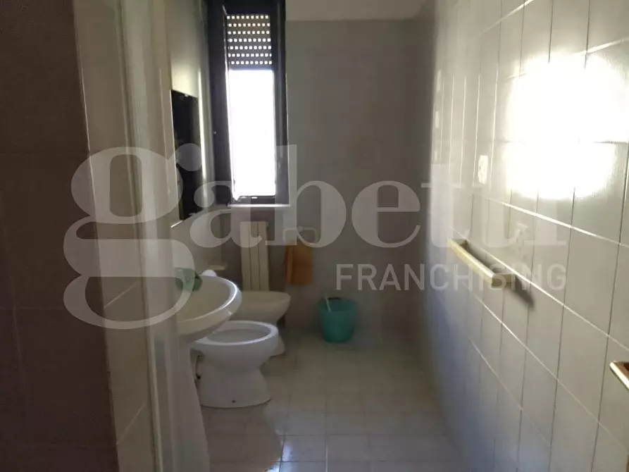 Immagine 11 di Appartamento in vendita  in Piazza G.B.TEDESCO, 14 a Taranto