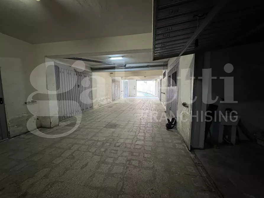 Immagine 4 di Box auto in vendita  in Via Madonna del Tindari, 12 a Villafranca Tirrena