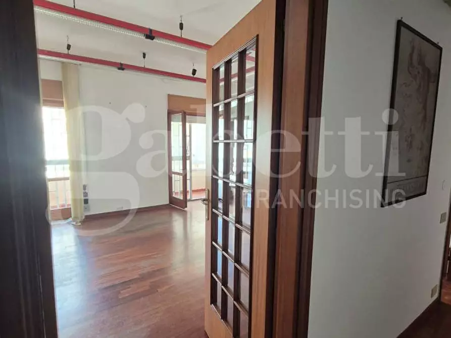 Immagine 8 di Appartamento in vendita  in Corso Umberto I, 221 a Torre Annunziata